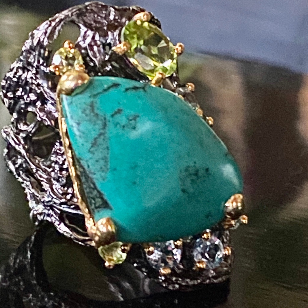 Exquisite Genuine Turquoise Ring With Gemstones